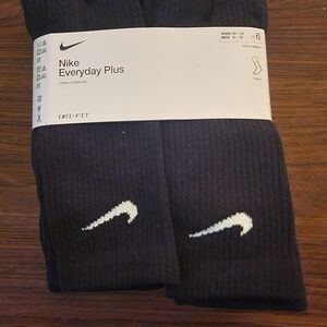 New Nike Everyday Plus Black Crew Socks with White Logo